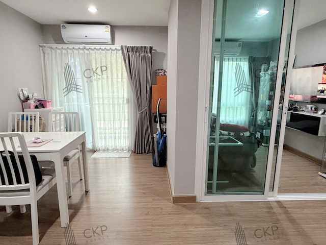 For SaleCondoSeri Thai, Ramkhamhaeng Nida : Condo Incio Seri Thai, Building D, beautiful room, fully furnished, on the main road, near NIDA, convenient transportation.