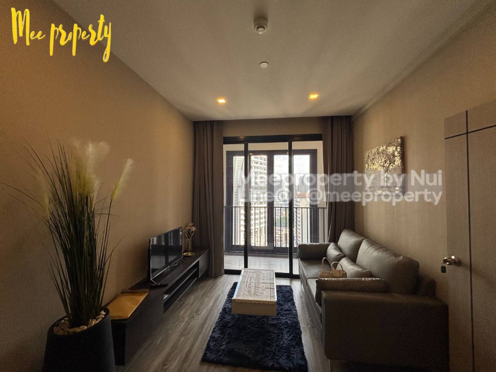 For RentCondoSukhumvit, Asoke, Thonglor : For rent / Condo Ashton Asoke, corner room with a wide balcony, in a prime location near Asoke Intersection on Asoke Montri Road, area size 37 sq m. ME-189