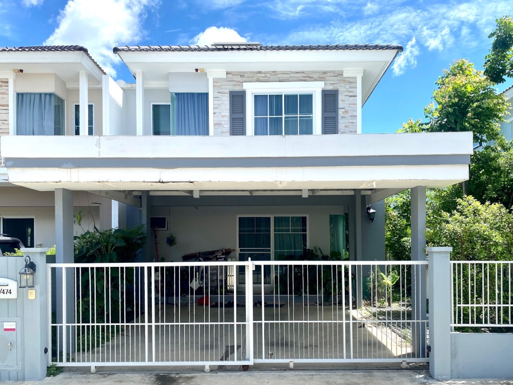 For SaleHousePhutthamonthon, Salaya : For sale: Villaggio Pinklao Salaya semi-detached house (near the central area)