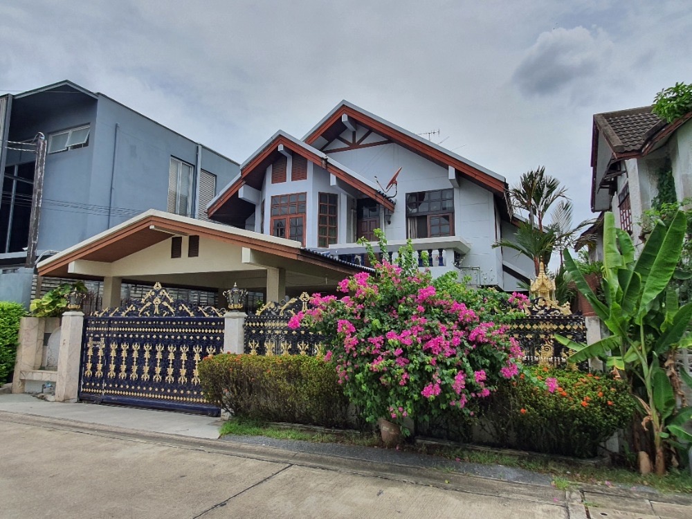 For SaleHouseRatchadapisek, Huaikwang, Suttisan : Detached House Pracharat Bamphen 26 / 3 Bedrooms (SALE) RUK881