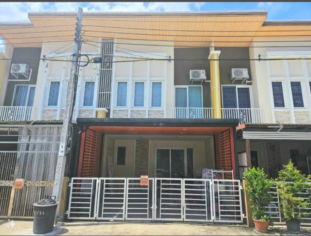 For SaleTownhouseRathburana, Suksawat : Townhome Golden Town Suksawat - Buddhabucha / 4 bedrooms (FOR SALE), Golden Town Suksawat - Buddhabucha / Townhome 4 Bedrooms (FOR SALE) DAO137