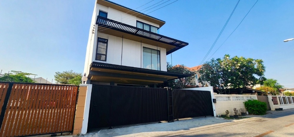 For SaleHouseNawamin, Ramindra : BH124 For sale: Single house, self-built, Soi Ram Intra 8 #Single house near the Pink Line #Modern style single house in Ram Intra area #Single house, Soi Ram Intra 8