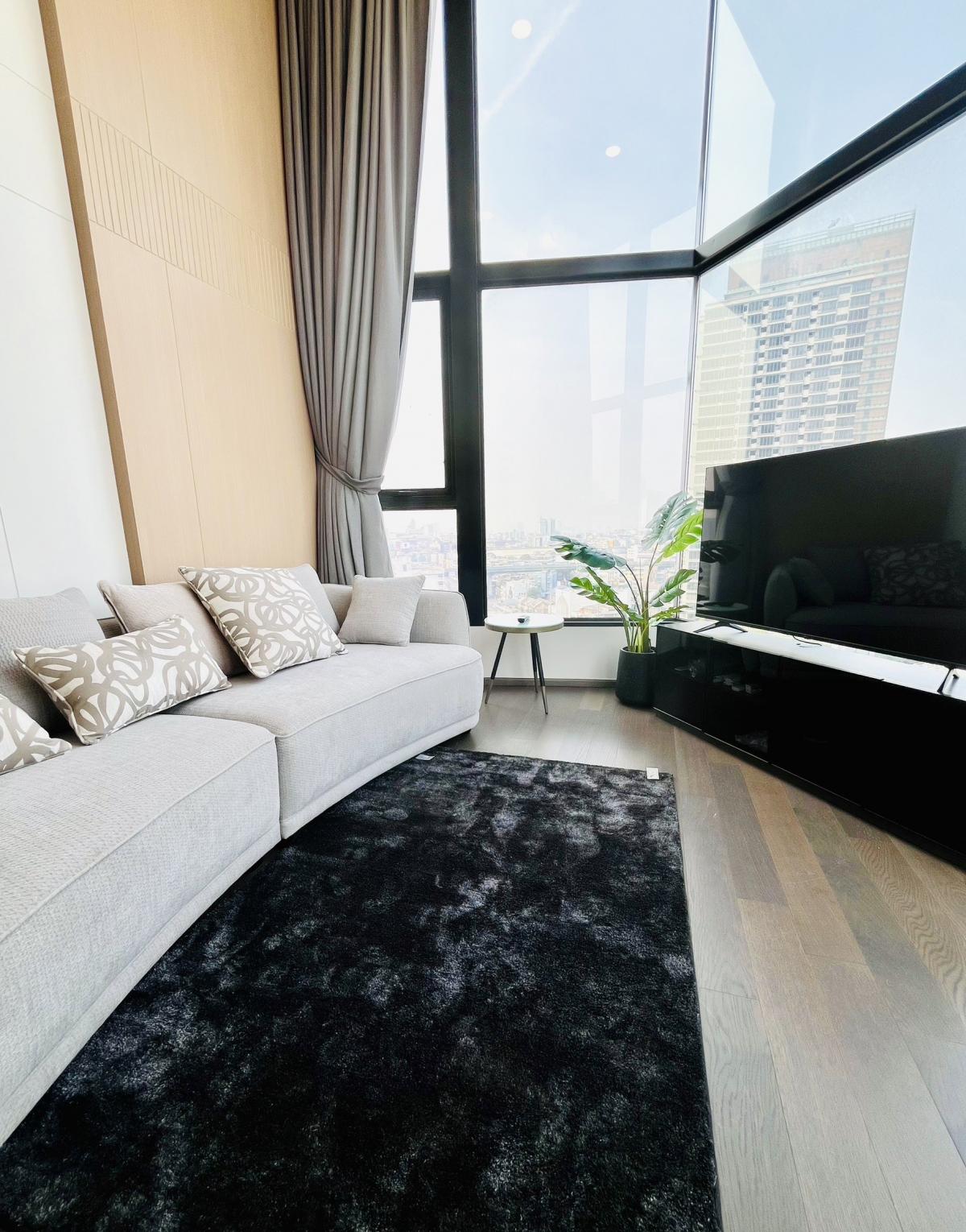 For RentCondoSiam Paragon ,Chulalongkorn,Samyan : Condo Park Origin Rama 4 Chula Samyan> 100% still available65,000 per month, 17th floor2 bedrooms, 1 roomDuplex 47 sq m.Contact 0649466289Line 0649466289