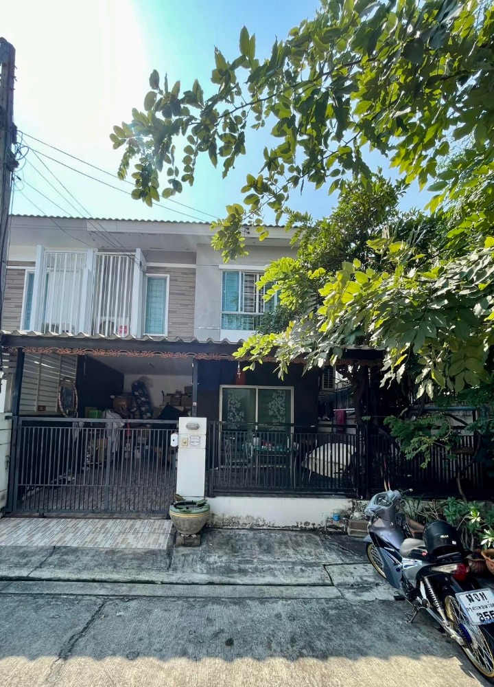 For SaleTownhouseNawamin, Ramindra : For sale: 2-storey townhouse (corner room), Pruksa Ville Village