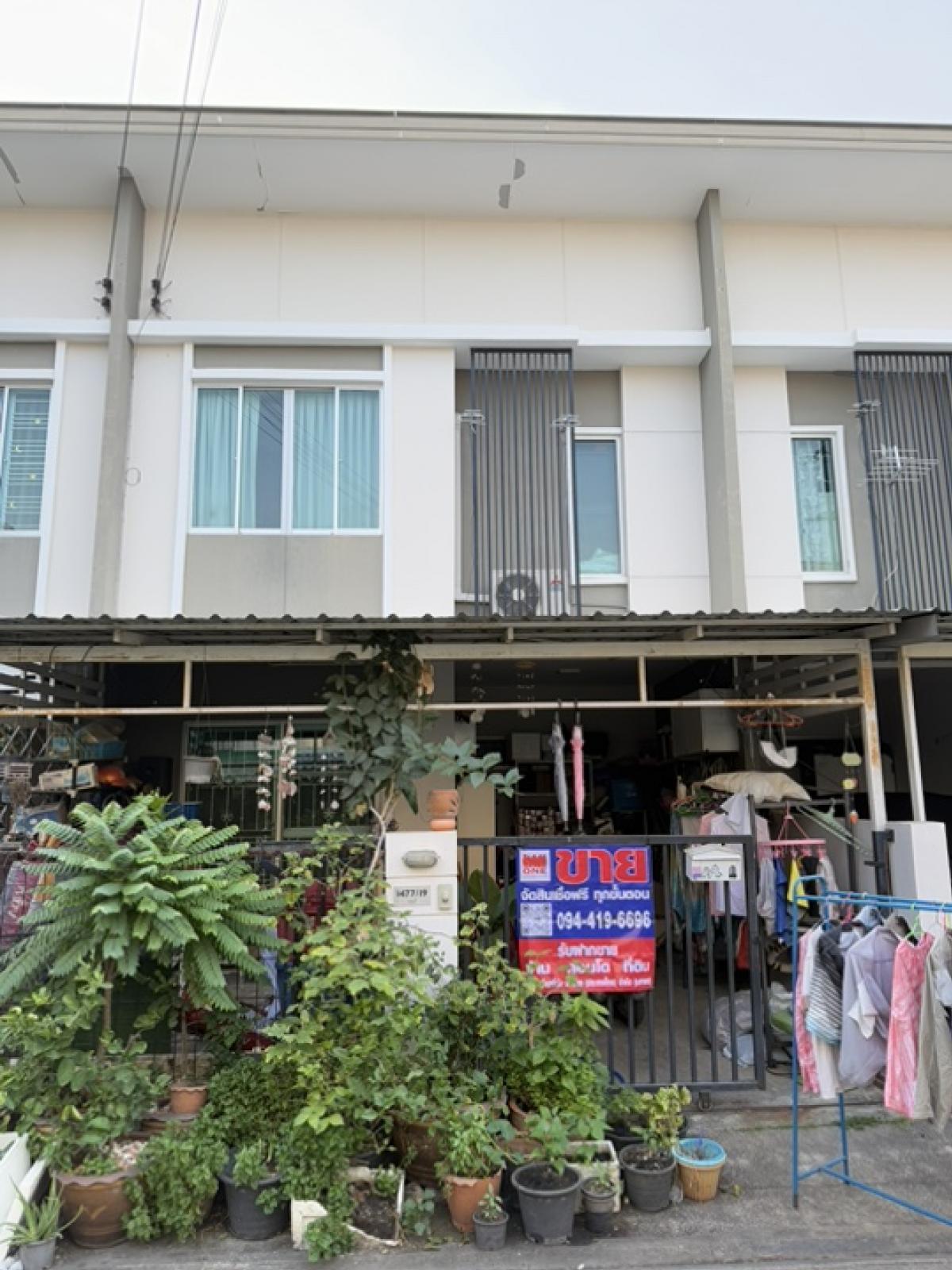 For SaleTownhouseMin Buri, Romklao : Cheapest price in the project, Pruksa Ville Village 62/1, Nimit Mai, sold as is.