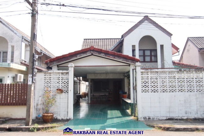 For SaleHouseMin Buri, Romklao : Urgent sale, 2-storey detached house, Sammakorn Ram 110, area 60 sq m, 3 bedrooms, 2 bathrooms, original house model of the project, ready to move in