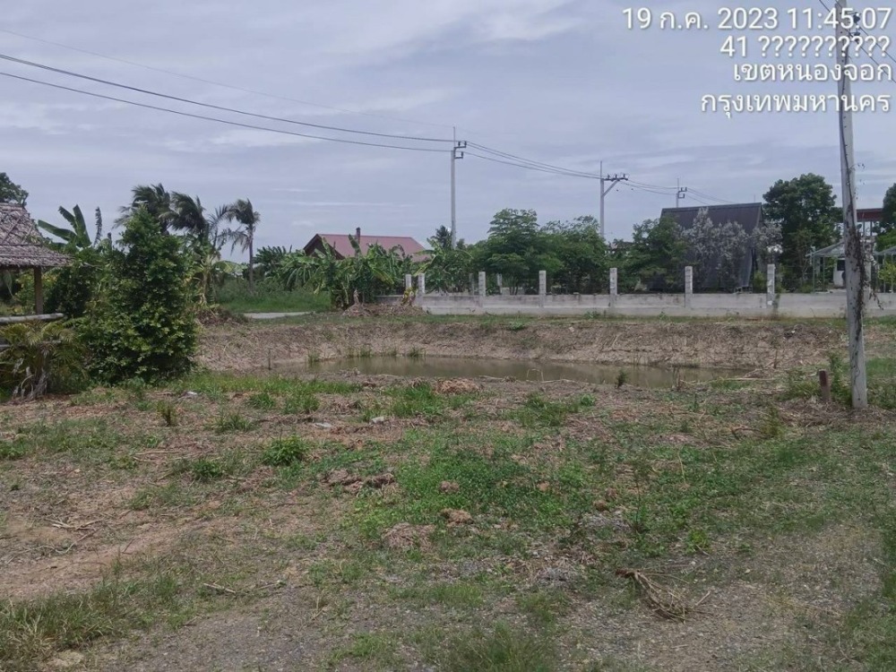 For SaleLandMin Buri, Romklao : Land for sale, Khlong 12, Nong Chok, Mit Maitri 6, Prachasamran Road, next to the alley, suitable for building a house.