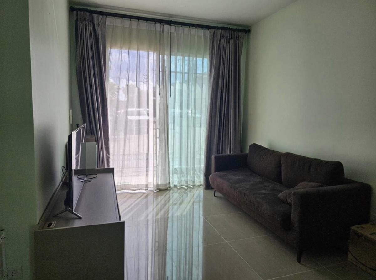 For RentTownhousePathum Thani,Rangsit, Thammasat : Townhouse for rent, Pruksa Ville 113 project, Tiwanon-Rangsit (3 bedrooms, 2 bathrooms), corner house