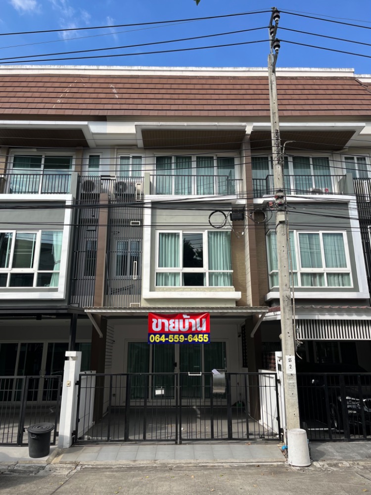 For SaleTownhouseThaphra, Talat Phlu, Wutthakat : Townhouse for sale, 3 floors, Urban Sathorn