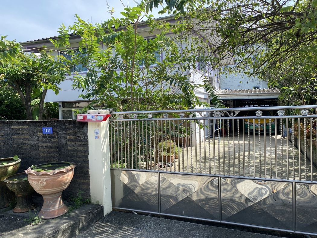 For SaleHouseOnnut, Udomsuk : For sale: Single house, 1 ngan, 1111, Mittraphap Village, Block 4, at the roundabout, Soi On Nut 46, Sukhumvit Road 77