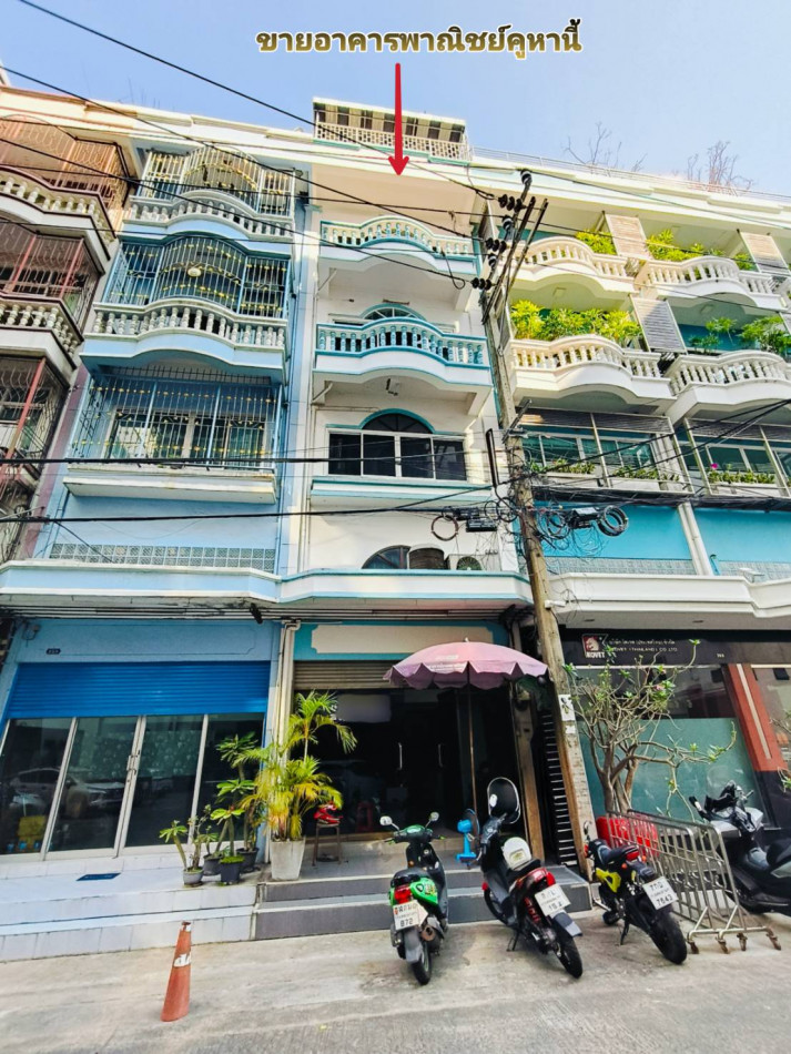 For SaleShophouseThaphra, Talat Phlu, Wutthakat : Commercial building for sale, 4 floors, Soi Ratchadaphisek 6 (Tha Phra), near BTS Talat Phlu and The Mall Tha Phra