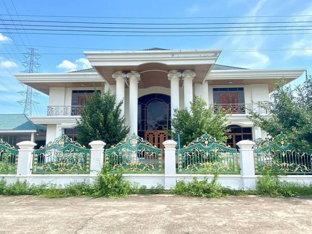 For RentHousePattaya, Bangsaen, Chonburi : Diamond House, located on the road in front of Chonburi Artillery Camp, very large house, almost a rai of land, located in the heart of Chonburi.