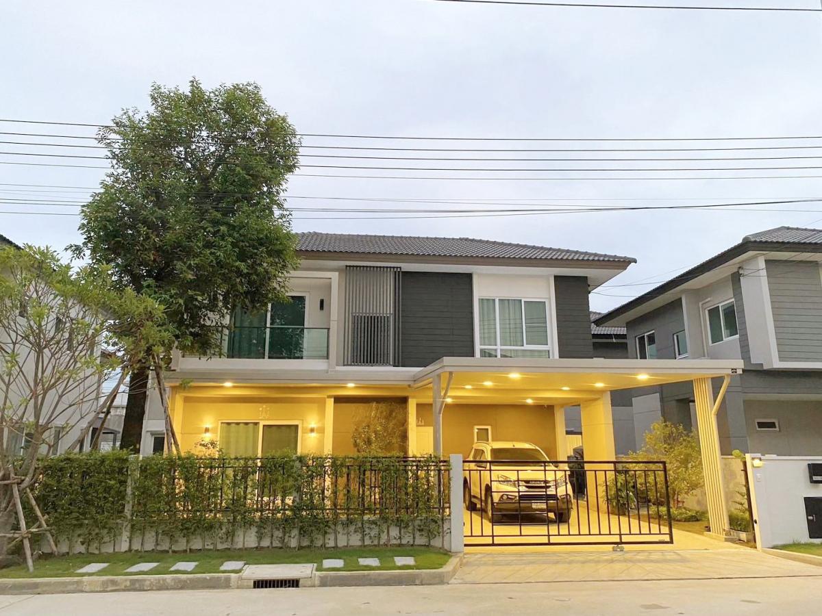 For SaleHousePathum Thani,Rangsit, Thammasat : For Sale: Centro Phahol-Vibhavadi 2, Rangsit
4 bedrooms and 3 bathrooms, 62.9 sq.wah plot.
Price: 7.9 million baht