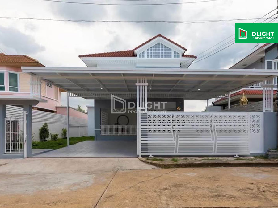 For SaleHousePathum Thani,Rangsit, Thammasat : 2-storey detached house, newly renovated, Manirin Park, Rangsit, Pathum Thani, 59 sq m, 4 bedrooms, 2 bathrooms, parking for 3 cars, has green space, shady atmosphere, suitable for family activities, price only 3.85 million baht ***Free transfer fee*