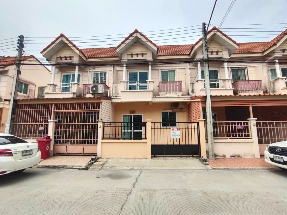 For SaleTownhousePathum Thani,Rangsit, Thammasat : Townhouse for sale, Tasanee Village, Ban Chang, Mueang Pathum Thani, ready to move in