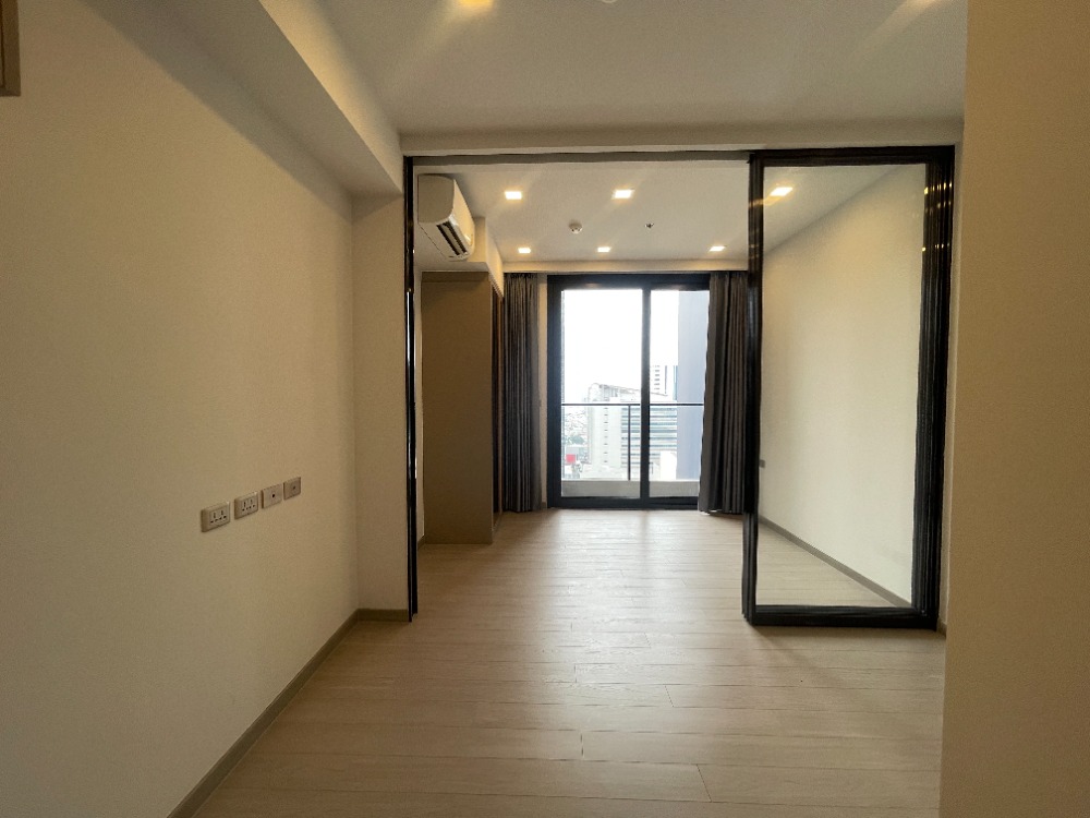 For SaleCondoRama9, Petchburi, RCA : FOR SALE One 9 Five Asoke - Rama 9 Studio 27 Sq.m. high floor with best deal