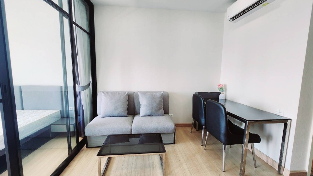 For RentCondoPinklao, Charansanitwong : Condo for rent Supalai Loft, Yaek Fai Chai station, near MRT Yaek Fai Chai, only 450 m. Beautiful room, complete, ready to move in!