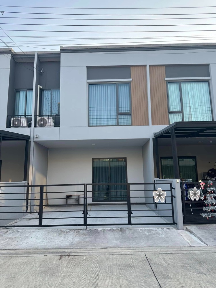 For RentTownhomeChaengwatana, Muangthong : Townhouse for rent, Pleno Tiwanon-Chaewwattana 2, good condition house, near Sacred Heart Convent School, Nonthaburi, Si Saman Expressway