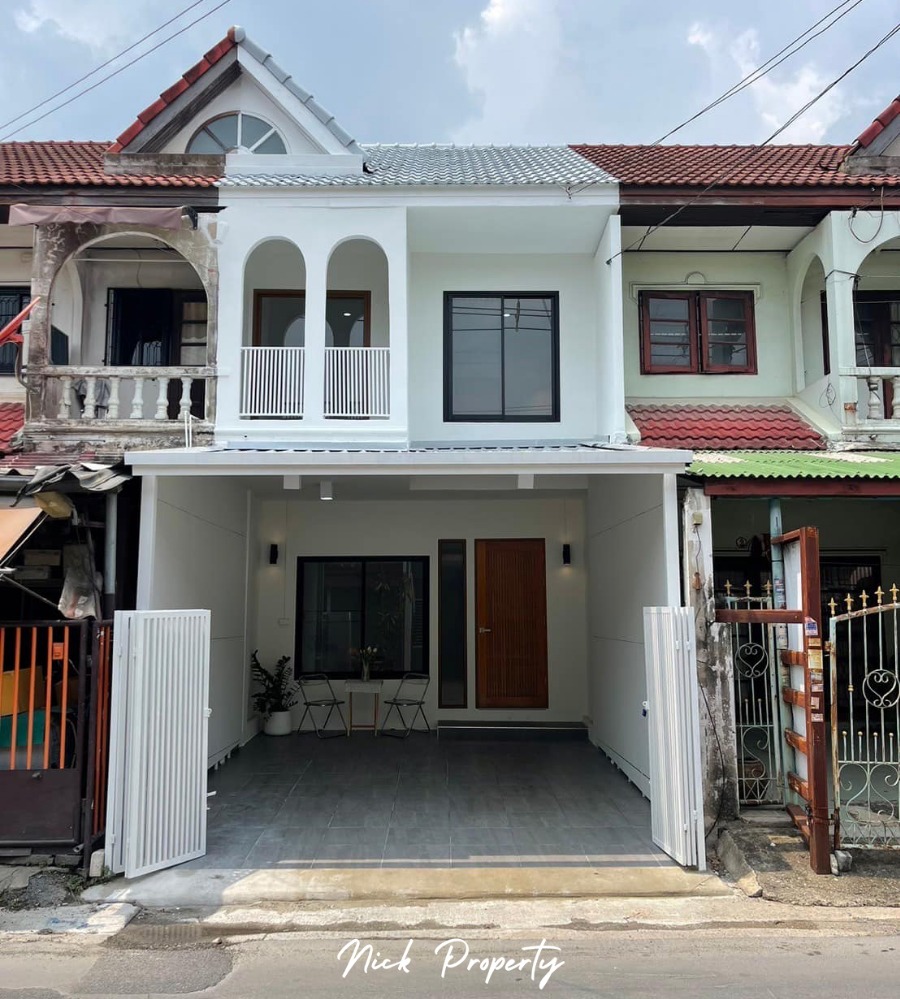 ขายทาวน์เฮ้าส์/ทาวน์โฮมเกษตร นวมินทร์ ลาดปลาเค้า : Townhouse Nawamin 111 : ทาวน์เฮ้าส์ 2 ชั้น นวมินทร์ 111 - บ้านสวย พร้อมอยู่ รีโนเวทตกแต่งสวยงาม ทำเลดีมาก