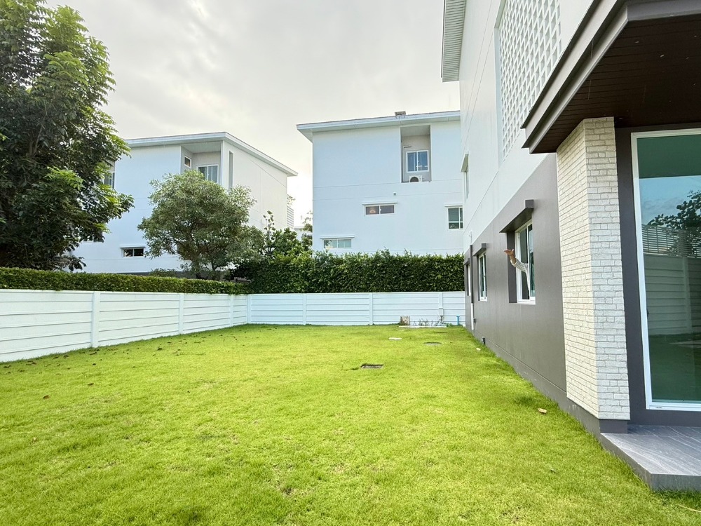 For SaleHousePattanakan, Srinakarin : 🏡Nirvana Absolute Krungthep Kreetha🌈3-storey detached house, largest land plot, size 329 sq m. 111.10 sq wa. | 4 bedrooms, 4 bathrooms, starting at 32.46 MB Contact to make an appointment to view Tel.0922635410 (Earth)