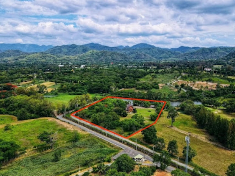 For SaleHouseSaraburi : Land for sale with buildings, view of Sir James Saraburi Golf Course, Sir James Saraburi, 8 rai-3 ngan-11 sq m.