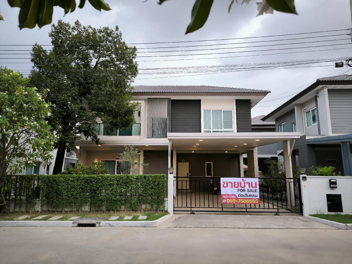 For SaleHousePathum Thani,Rangsit, Thammasat : For Sale: Centro Phahol-Vibhavadi 2, Rangsit4 bedrooms and 3 bathrooms, 62.9 sq.wah plot.Price: 7.9 million baht