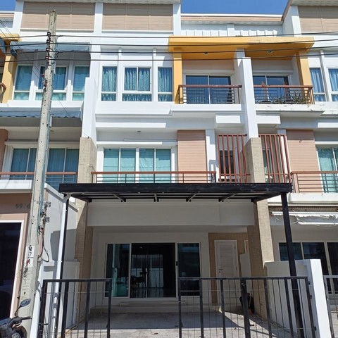 For RentTownhouseKaset Nawamin,Ladplakao : For rent, 3-storey townhouse, Phanasiri Residence, Kaset-Nawamin, near Central Eastville, near Lotus and HomePro.