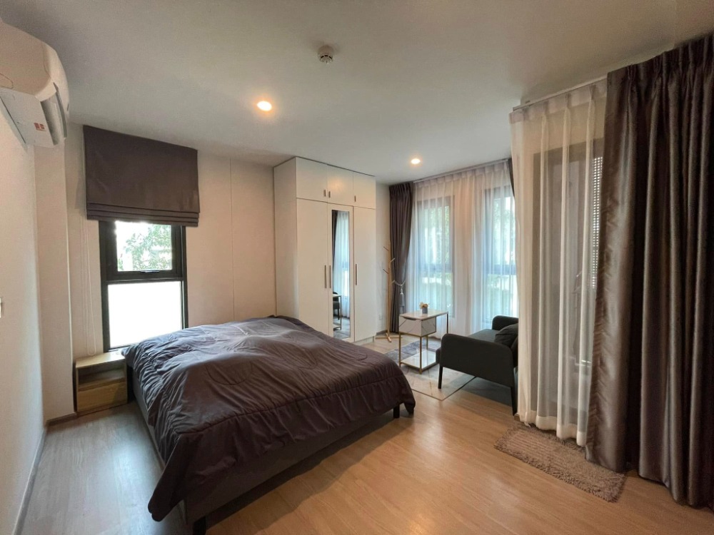 For RentCondoKasetsart, Ratchayothin : Condo, 2nd floor, fully furnished, beautifully decorated, for rent, Ratchayothin-Phahon Yothin area, near BTS Ratchayothin, only 350 meters.