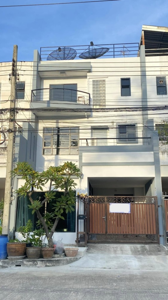 For RentTownhouseBangna, Bearing, Lasalle : Home office for Rent, Prime Place 105 Village