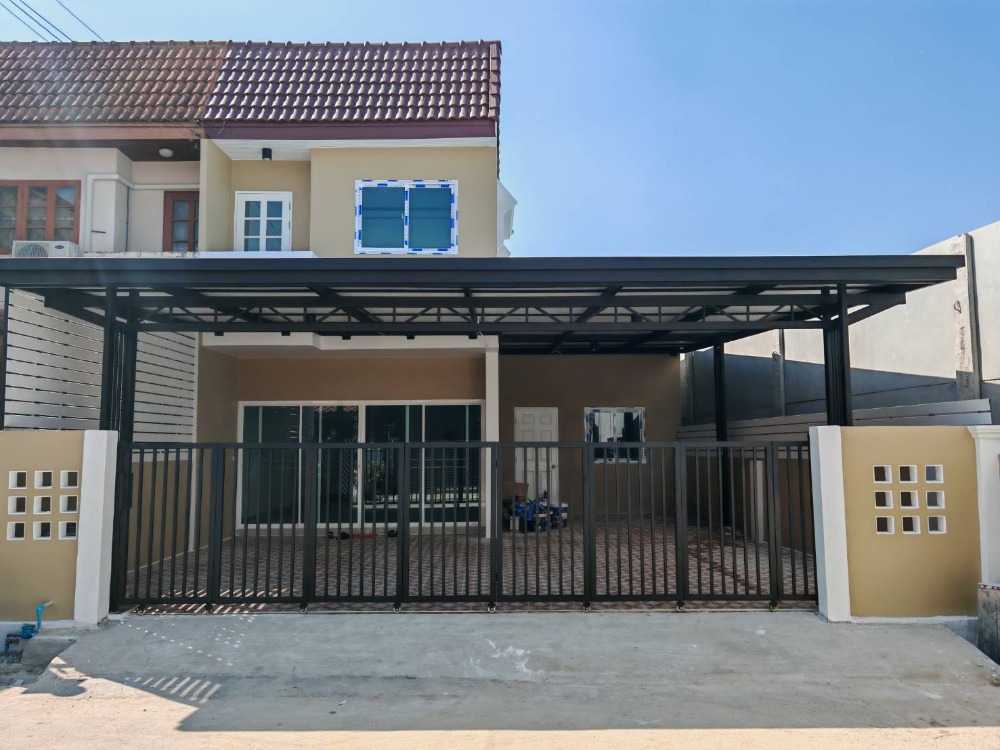 For SaleTownhouseNonthaburi, Bang Yai, Bangbuathong : Townhouse for sale in a prime location in Buathong Village, Sao Thong Hin Subdistrict, Bang Yai District, Nonthaburi Province