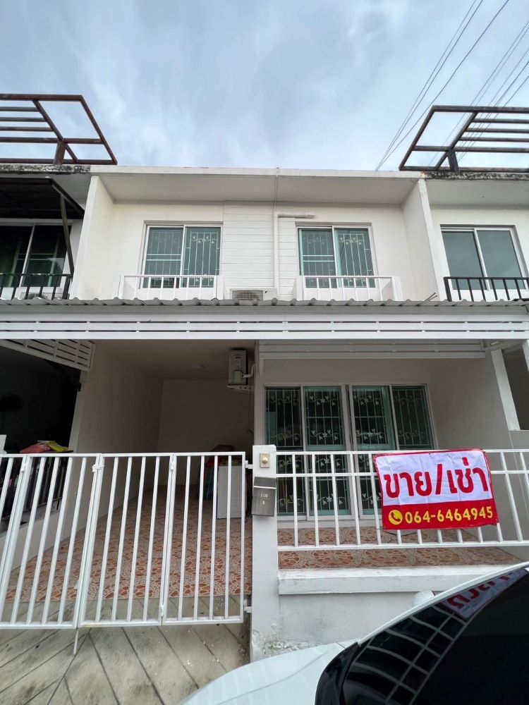 For SaleTownhouseSamut Prakan,Samrong : Townhouse for sale with tenants, The Colors Premium Bangna KM.8 Bangna-Wongwaen, the project closest to Mega Bangna