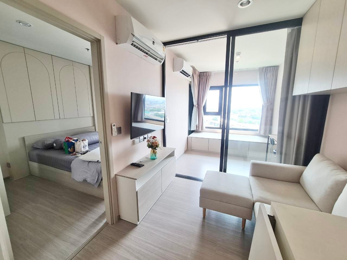 For RentCondoSamut Prakan,Samrong : Rent Aspire Erawan Prime. The big room is full. There are air conditioners in all rooms for free. Clear the air with complete furniture. The central part is full. Next to BTS Erawan / call 099-149-5164