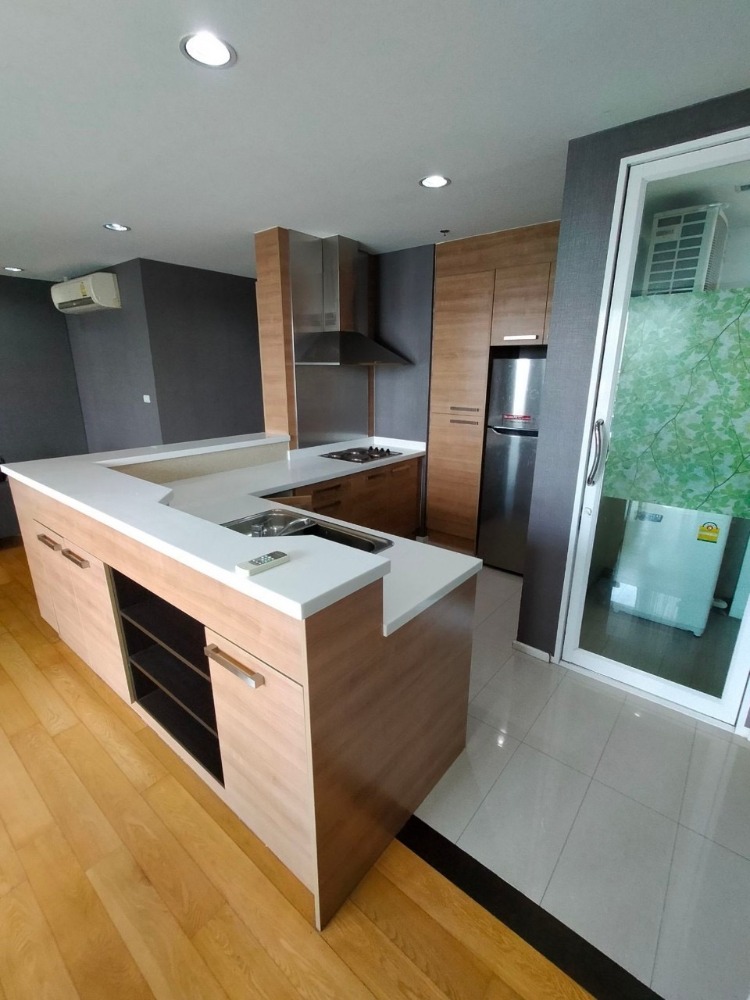 For SaleCondoOnnut, Udomsuk : High Floor, Stunning View, and Always in Demand! Condo for Sale: The Base Sukhumvit 77 Opposite Big C and near BTS On Nut