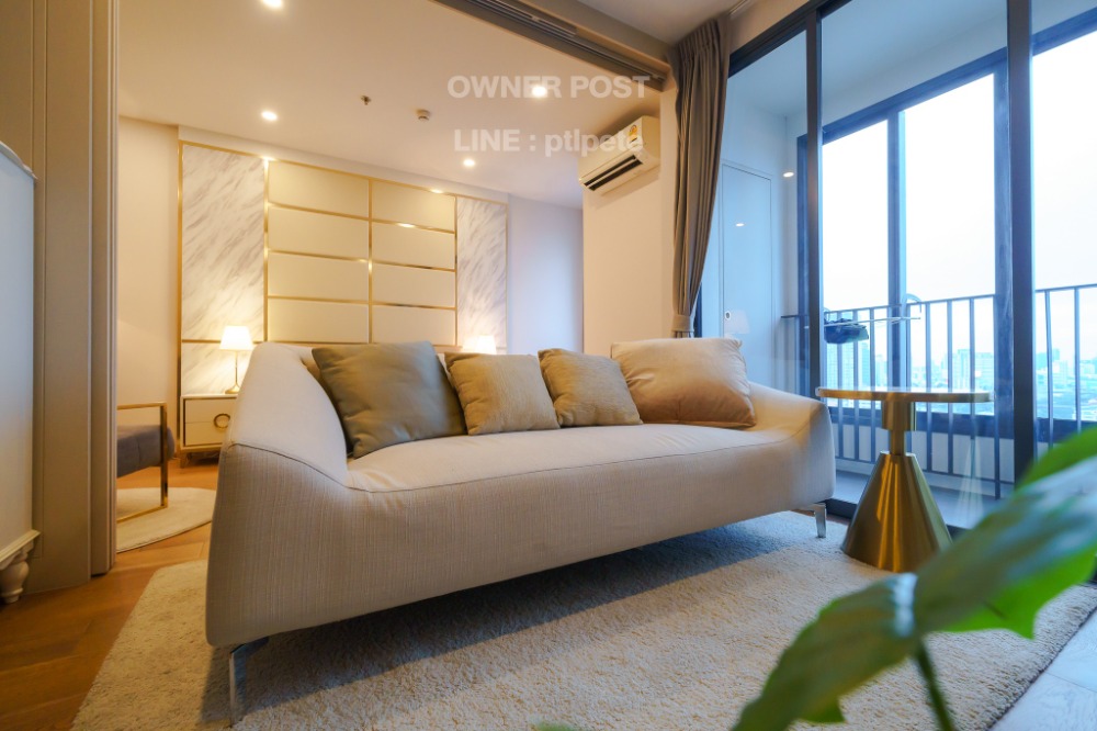 For RentCondoRatchathewi,Phayathai : [ RESALE ] Condo for rent in the city center, near BTS Chidlom, 5 minutes to Central World.