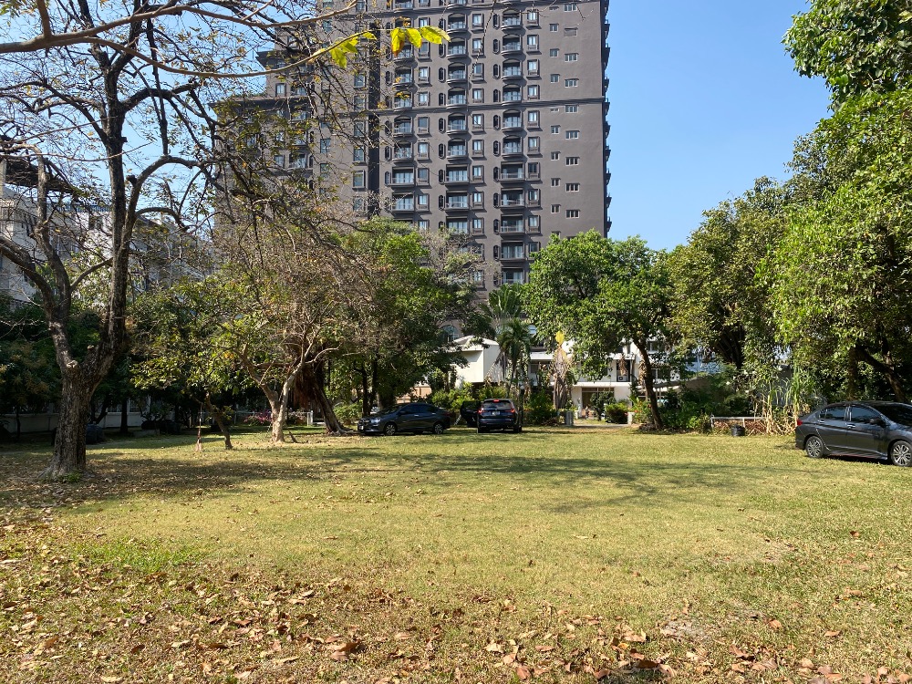 For SaleLandOnnut, Udomsuk : Land for sale, vacant land next to Sukhumvit Road, 80m. from BTS (1.66 billion baht), 4 rai