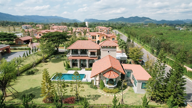 For SaleHousePak Chong KhaoYai : For sale: Large detached house, size 425 sq m, Bella Del Monte Khao Yai project, Pak Chong, Nakhon Ratchasima.