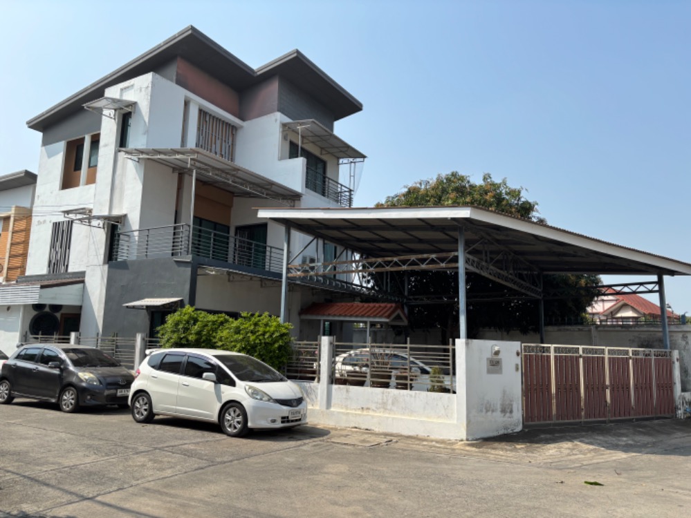 For SaleTownhouseRama5, Ratchapruek, Bangkruai : 3-Storey Detached House for Sale, Only 50 Meters from Ratchaphruek Road, Viridian Ratchapruek Village