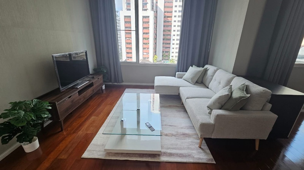 For RentCondoSukhumvit, Asoke, Thonglor : LTH11601 - Wind Sukhumvit 23 FOR RENT Size 129 sqm. 3 beds 3 baths Near BTS Asok Station ONLY 69K/Month