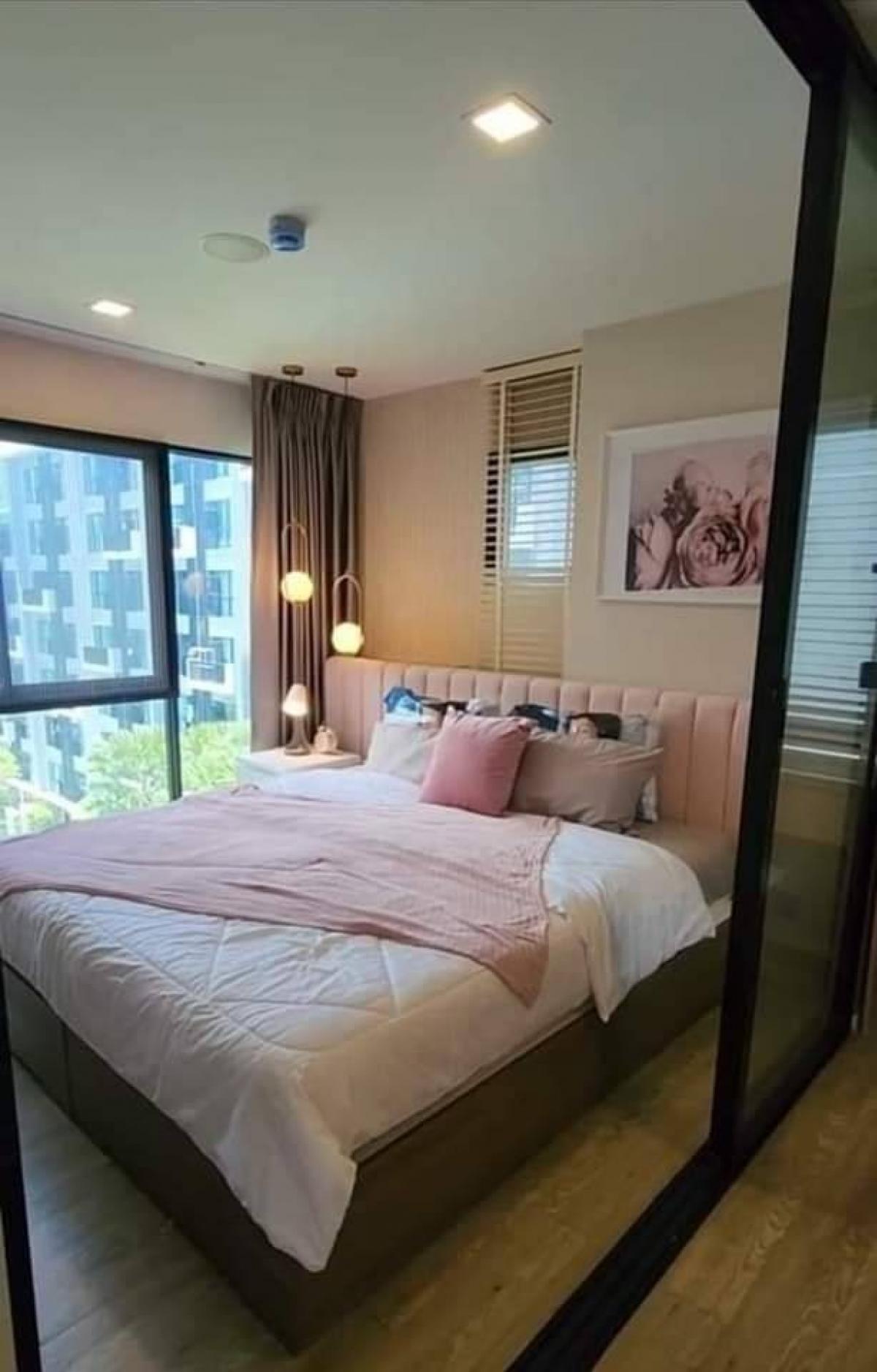 For RentCondoPathum Thani,Rangsit, Thammasat : ✅️ For rent, Cave Town Space, separate kitchen, corner room, long pool view, 29 sq m., Building D, 6th floor, size 29 sq m., decorated with built-in furniture.