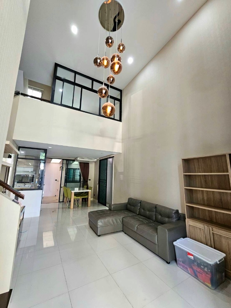 For SaleTownhouseVipawadee, Don Mueang, Lak Si : Townhouse for sale, Baan Klang Muang, Vibhavadi 64, corner house, beautiful view, 4 bedrooms (AM1343)