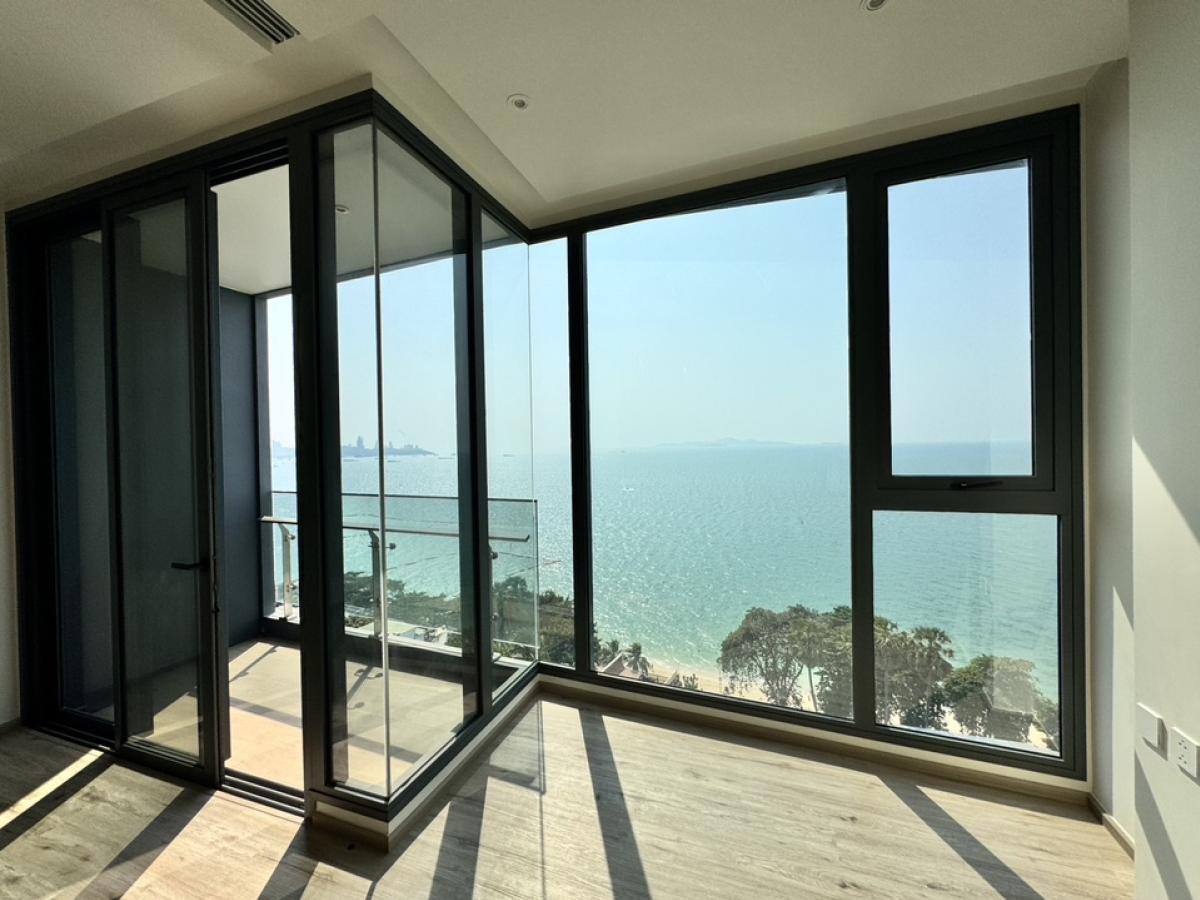 For SaleCondoPattaya, Bangsaen, Chonburi : Arom Wongamat 1 bedroom 38 SQM. SEAVIEW