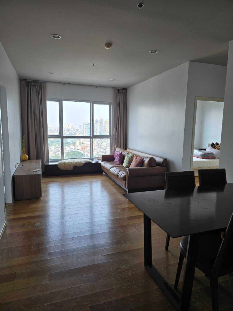 For RentCondoWongwianyai, Charoennakor : TWP243 (Condo for Rent) Hive Sathorn 1bedroom. Closed to Krung Thon Buri BTS Station