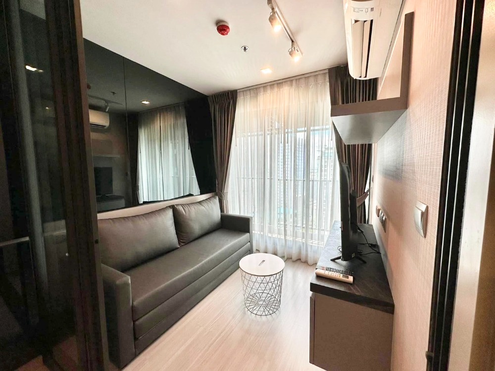 For RentCondoLadprao, Central Ladprao : *** Condo for rent : Life Ladprao   1 Bedroom High floor City view Nice view  Fully furnished near BTS Ladprao ***