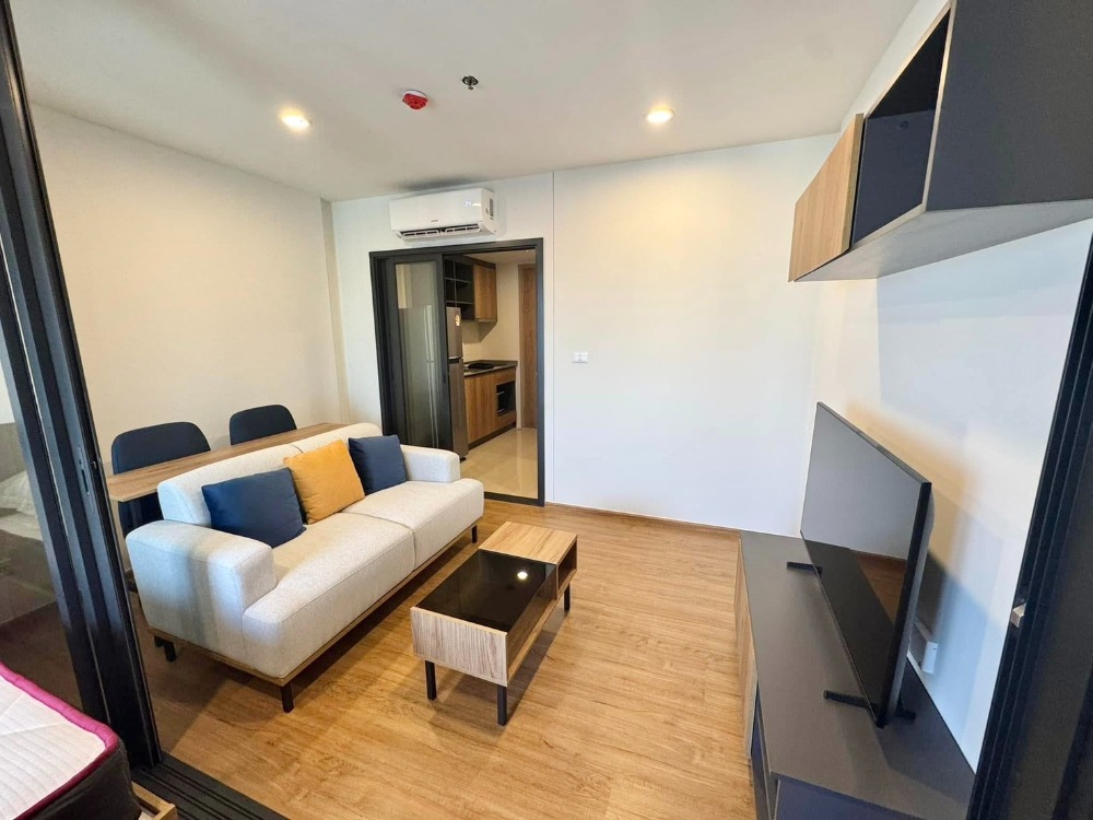 For RentCondoLadprao, Central Ladprao : *** Condo for rent : The Line Vibe Brand new 1 Bedroom Nice decorated Fully furnished High floor near BTS Ha Yaek Lat Phrao and MRT Phahon Tothin***