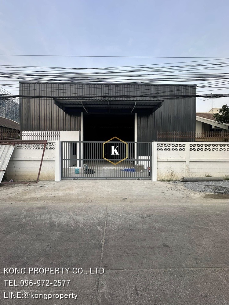 For RentWarehouseKasetsart, Ratchayothin : Warehouse for rent, Ram Intra, Bang Khen, Bangkok, size 200 sq m.