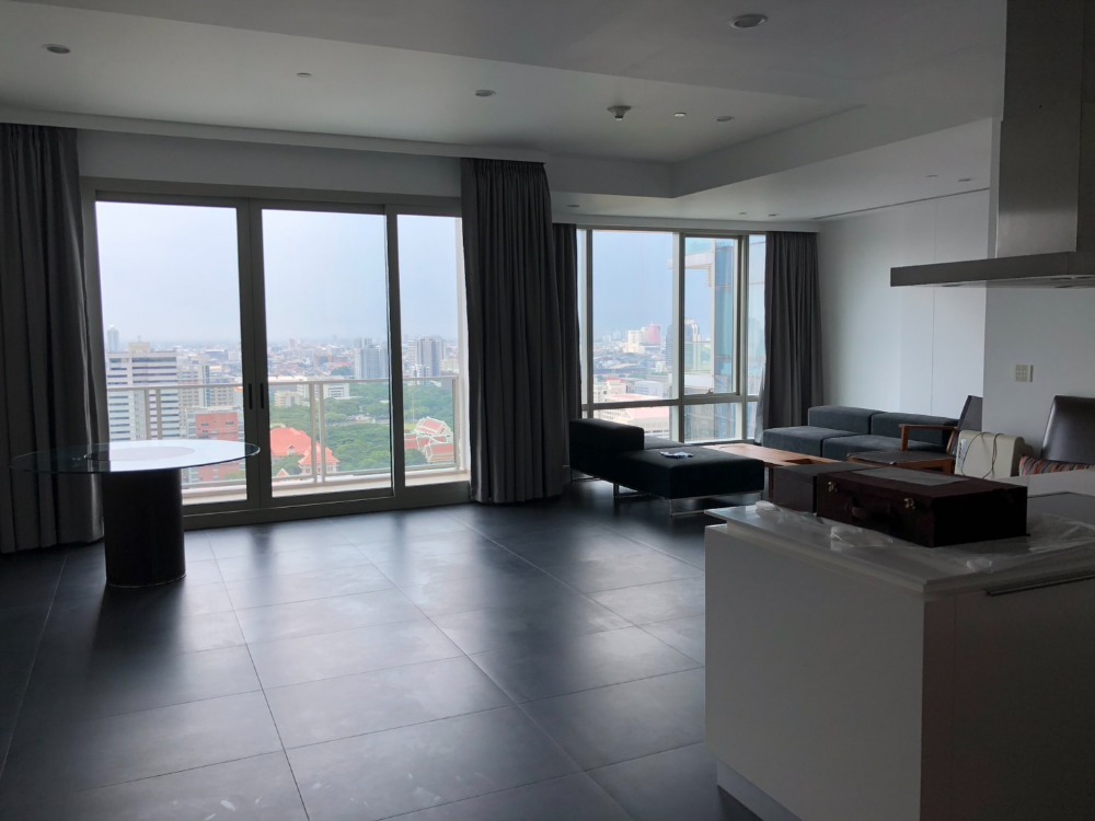 For SaleCondoWitthayu, Chidlom, Langsuan, Ploenchit : 185 Rajadamri 2 bedrooms 2 bathrooms 1 storage room