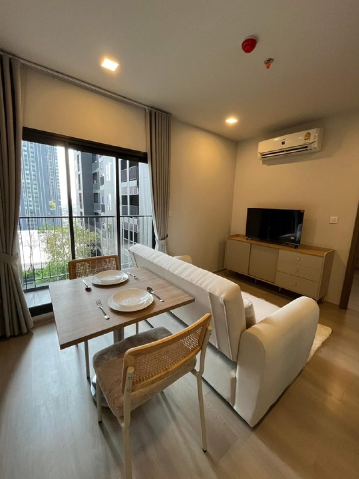 For RentCondoLadprao, Central Ladprao : Book now 🔥Life Phahon-Ladprao Never had a tenant New condo, 1 bedroom, 1 bath room, very new room ⭐️