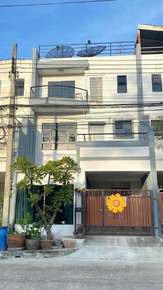 For RentHome OfficeBangna, Bearing, Lasalle : #For rent: Home Office, 3 floors, 4 bedrooms, 5 bathrooms, with air conditioning in every room, Prime Place Village 105, Soi Lasalle 77 (Bangna), rental price 30,000 baht / month (including common area)