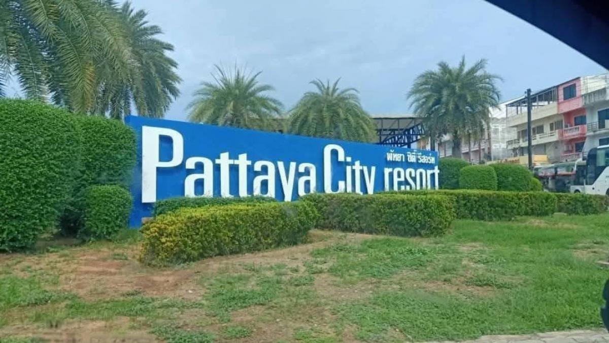 For RentCondoPattaya, Bangsaen, Chonburi : PATTAYA CITY RESORT 2 BED FOR RENT @ 40000 BAHT PER MONTH ☑️2 bedroom ☑️3 bathroom  ☑️130 sqm ☑️Fully furnished ☑️5 floor  ☑️Pool view☑️Air conditioner ☑️Rent:40000 baht per month For more info:Avenue real estate co.ltd📞0926833805Line id:tav