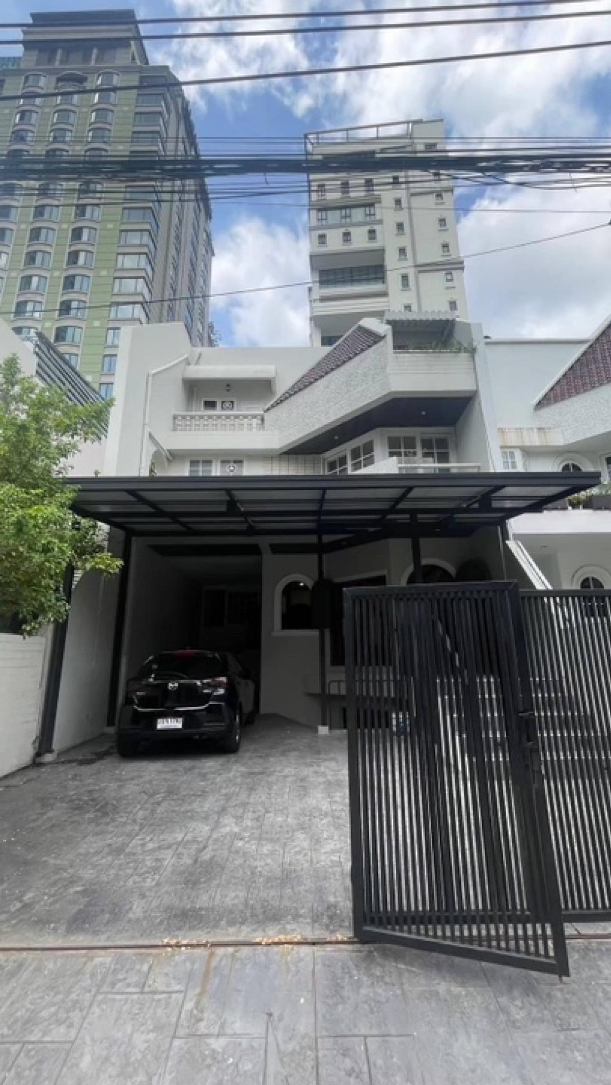 For RentHome OfficeWitthayu, Chidlom, Langsuan, Ploenchit : Home Office for rent, Lang Suan - Witthayu Road, near Residence Sindhorn and One Bangkok, private and private, can use the address to register a company, such as an office, studio, private clinic, private spa.